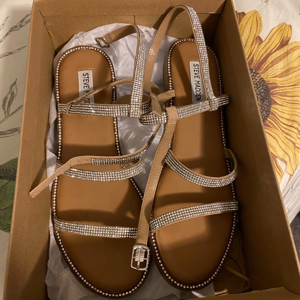 Steve Madden Transport-R strappy rhinestone sandals. Size 9.5. Wore once.